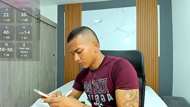 Rafa2004Cruz online show from 18, 2, 2025