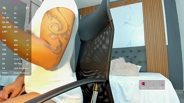 Rafa2004Cruz online show from 10, 3, 2025