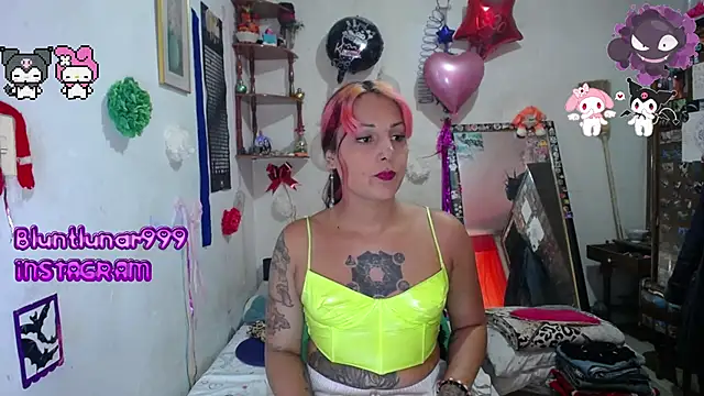 Snapshot of purplekattlyn chatting on 17, 2, 2025 purplekattlyn online show from 17, 2, 2025