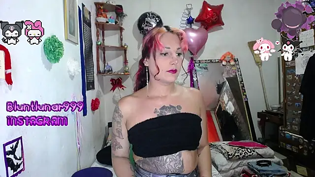 Snapshot of purplekattlyn chatting on 22, 2, 2025 purplekattlyn online show from 22, 2, 2025