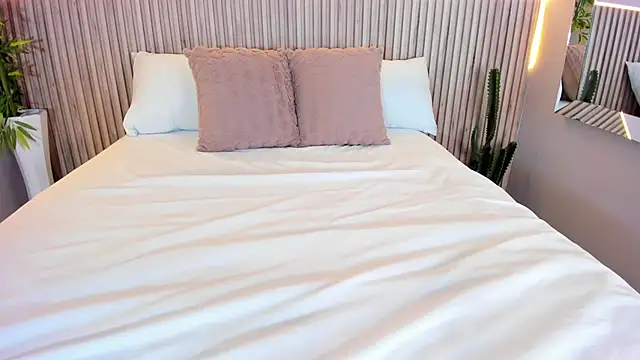 Snapshot of GeorginaReyes chatting on 13, 9, 2025 GeorginaReyes online show from 13, 9, 2025