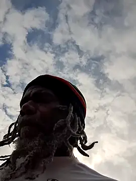 Snapshot of KingSlim56 chatting on 4, 10, 2025 KingSlim56 online show from 4, 10, 2025