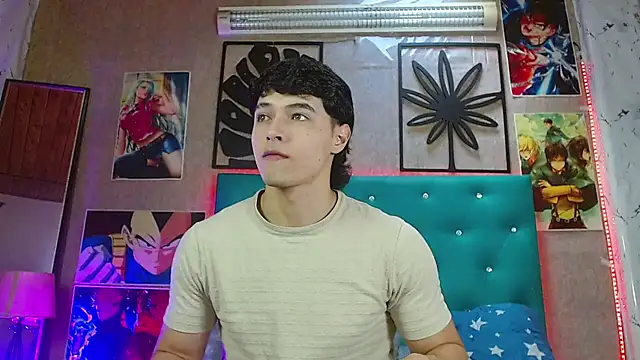 LiamAndrewzz online show from 4, 12, 2025