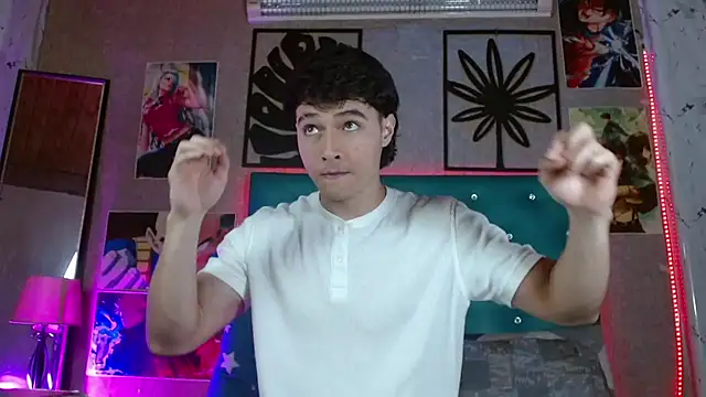 LiamAndrewzz online show from 19, 4, 2026