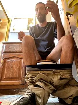 Snapshot of QueenM3 chatting on 25, 9, 2025 QueenM3 online show from 25, 9, 2025