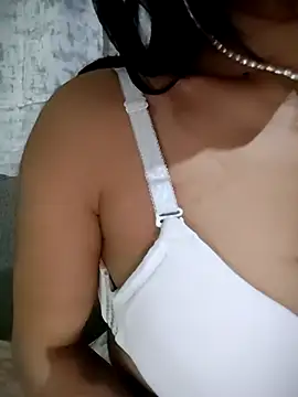 ElaRuil69 online show from 7, 2, 2026