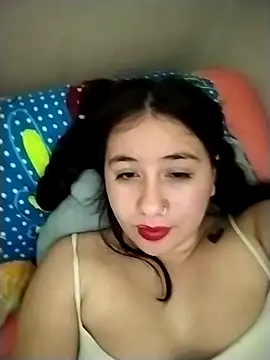Snapshot of sweetie__annieee chatting on 16, 10, 2025 sweetie annieee online show from 16, 10, 2025