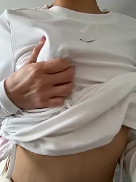 skybeatrice7 online show from 23, 11, 2025