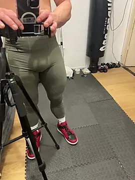 Snapshot of pesyelisa chatting on 22, 2, 2025 pesyelisa online show from 22, 2, 2025