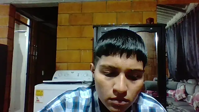 Snapshot of cora-gunn chatting on 18, 3, 2025 cora-gunn online show from 18, 3, 2025