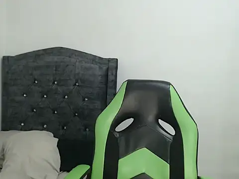 Boy coll online show from 2, 4, 2026