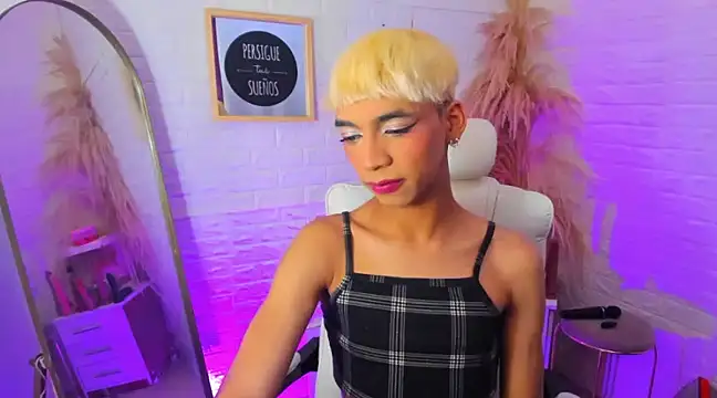 Danny Luxx online show from 12, 3, 2025