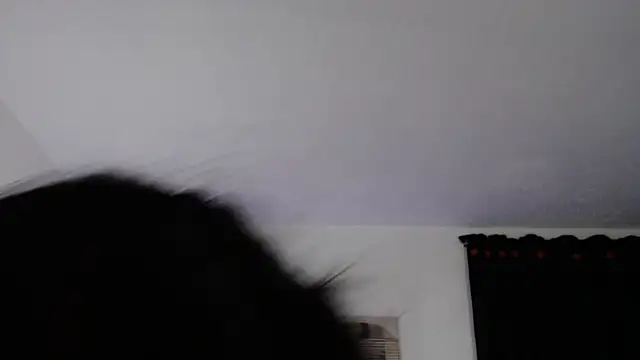 Snapshot of amy_royale chatting on 8, 3, 2025 amy royale online show from 8, 3, 2025