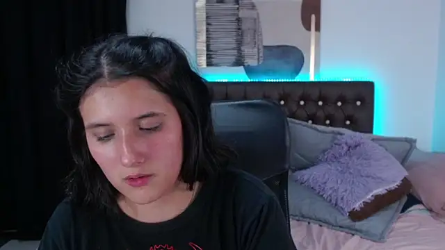 Snapshot of amy_royale chatting on 16, 3, 2025 amy royale online show from 16, 3, 2025