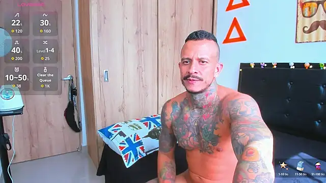 Snapshot of fitnolan chatting on 10, 11, 2025 fitnolan online show from 10, 11, 2025