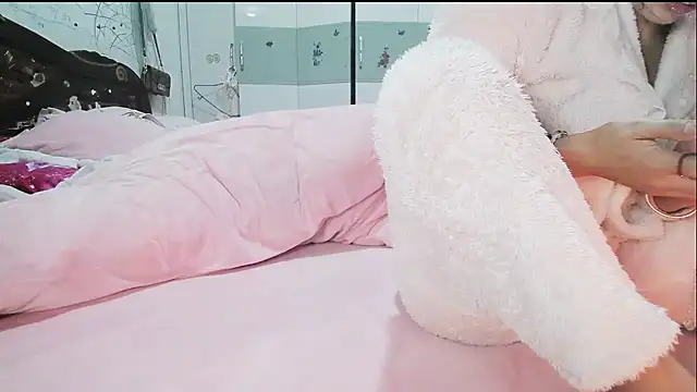 Snapshot of hebe-02 chatting on 11, 1, 2026 hebe-02 online show from 11, 1, 2026