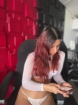 Emily-teen online show from 21, 11, 2025