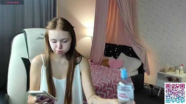 boozekirs  online show from 24, 9, 2025