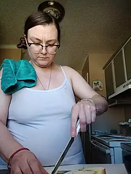 HTXBELLE online show from 31, 10, 2025