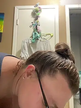 HTXBELLE online show from 18, 4, 2026