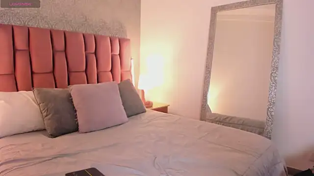 AbellaFox  online show from 28, 11, 2025