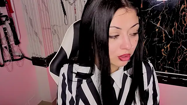 Snapshot of Guxplo_ chatting on 29, 10, 2025 Guxplo  online show from 29, 10, 2025