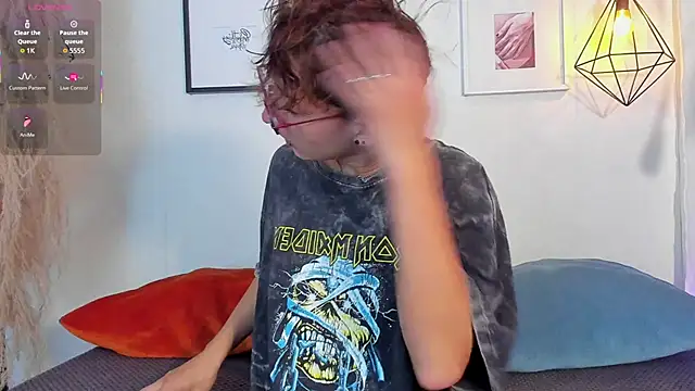 iiangel  online show from 7, 10, 2025