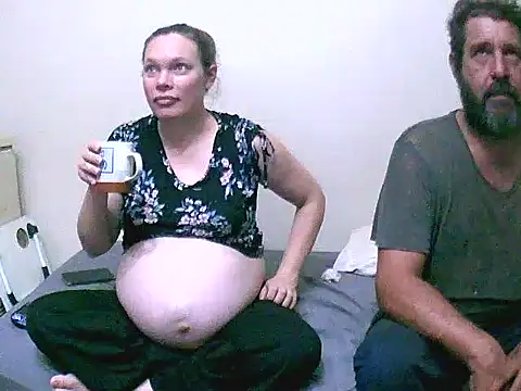 Snapshot of redsparrowXxXx chatting on 16, 10, 2025 redsparrowXxXx online show from 16, 10, 2025