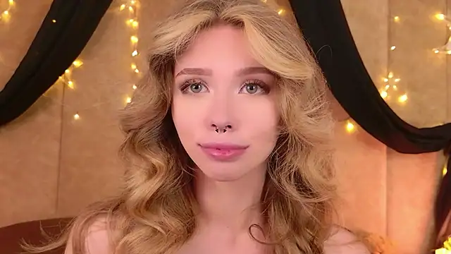 Sierra Fane online show from 31, 5, 2026