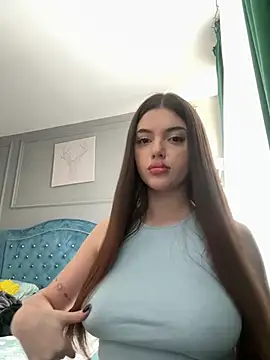 Snapshot of NaomiMulan chatting on 19, 2, 2025 NaomiMulan online show from 19, 2, 2025