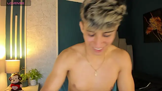 Allex Cano online show from 8, 3, 2025