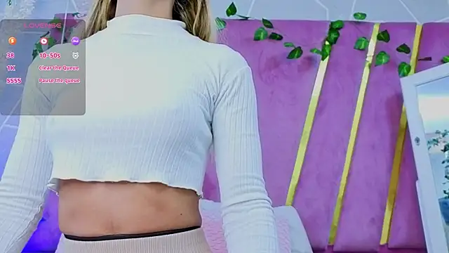 EmmyCortez online show from 23, 9, 2025