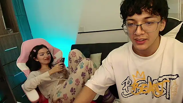 DesireLuxe online show from 13, 11, 2025