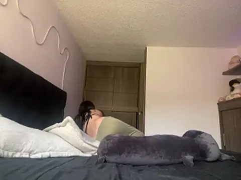 DesireLuxe online show from 6, 1, 2026