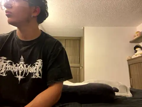 DesireLuxe online show from 13, 1, 2026