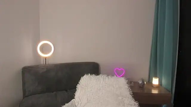  lucianapalmer online show from 12, 4, 2026