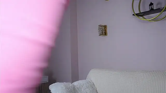 SunnivaCovil online show from 15, 11, 2025