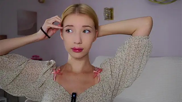 SunnivaCovil online show from 23, 11, 2025