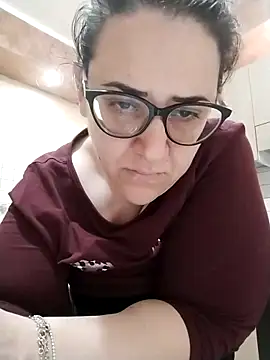 Dolcecurvy online show from 16, 4, 2026