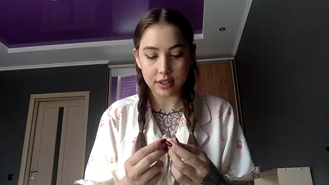 Snapshot of bysinka18 chatting on 19, 5, 2026 bysinka18 online show from 19, 5, 2026