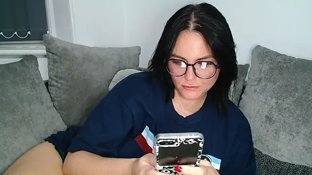 Snapshot of Xx_Mia_R_xX chatting on 17, 9, 2025 Xx Mia R xX online show from 17, 9, 2025