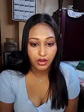 hotlovr online show from 28, 2, 2025