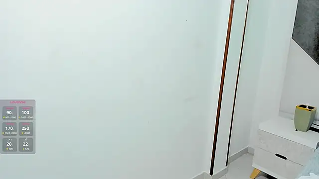 Snapshot of cutie_sarax1 chatting on 11, 10, 2025 cutie sarax1 online show from 11, 10, 2025