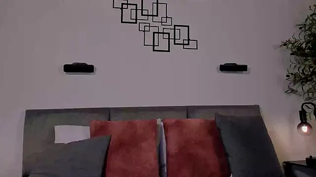 jennalux  online show from 7, 4, 2026