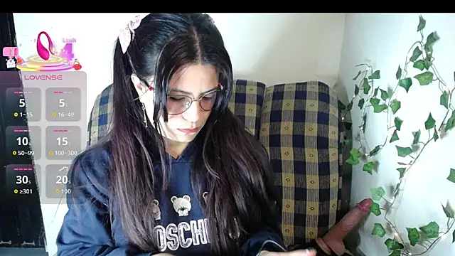 Snapshot of byangiecepeda chatting on 10, 9, 2025 byangiecepeda online show from 10, 9, 2025