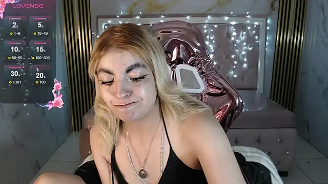 lili conor s online show from 26, 9, 2025