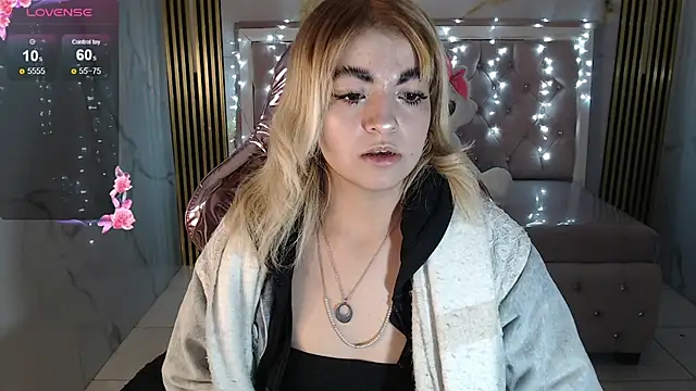 lili conor s online show from 2, 10, 2025