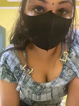 Snapshot of Mahi-Rahul chatting on 5, 3, 2025 Mahi-Rahul online show from 5, 3, 2025