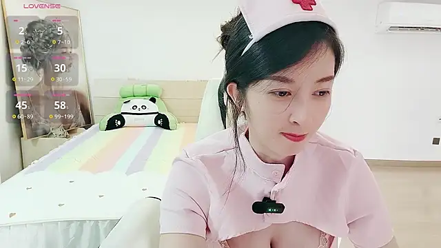 Snapshot of Dazzlebean chatting on 14, 9, 2025 Dazzlebean online show from 14, 9, 2025