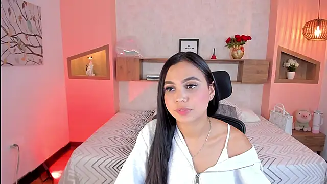 Snapshot of Lucia_Brown_ chatting on 7, 3, 2025 Lucia Brown online show from 7, 3, 2025